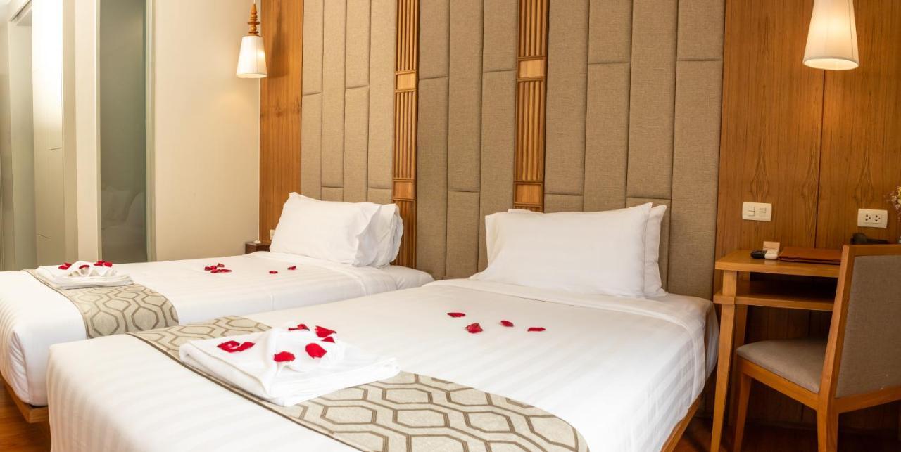 Lanna Thaphae Hotel Чіангмай Екстер'єр фото